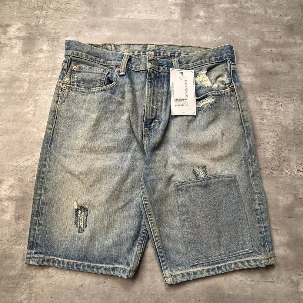Levi’s 502 Taper Hemmed Shorts Mens 32 Blue Faded Patched Sample Jorts